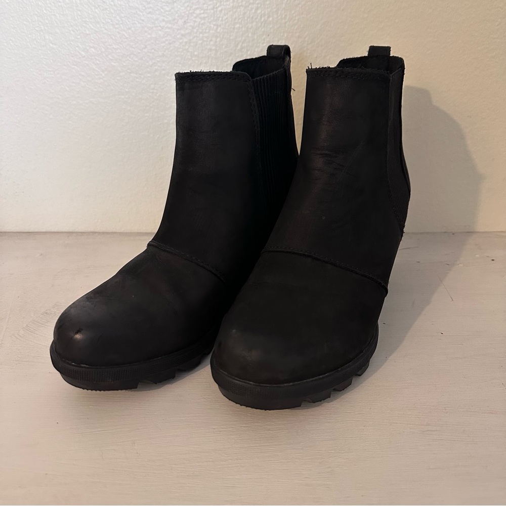 Sorel Joan of Arctic wedge boots black size 6